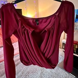 burgundy v-neckline long sleeve shirt